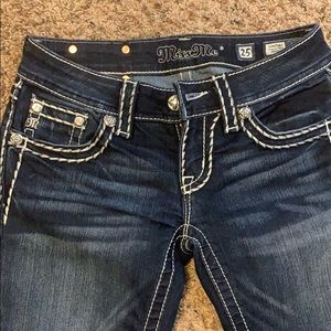 Miss me signature skinny size 25